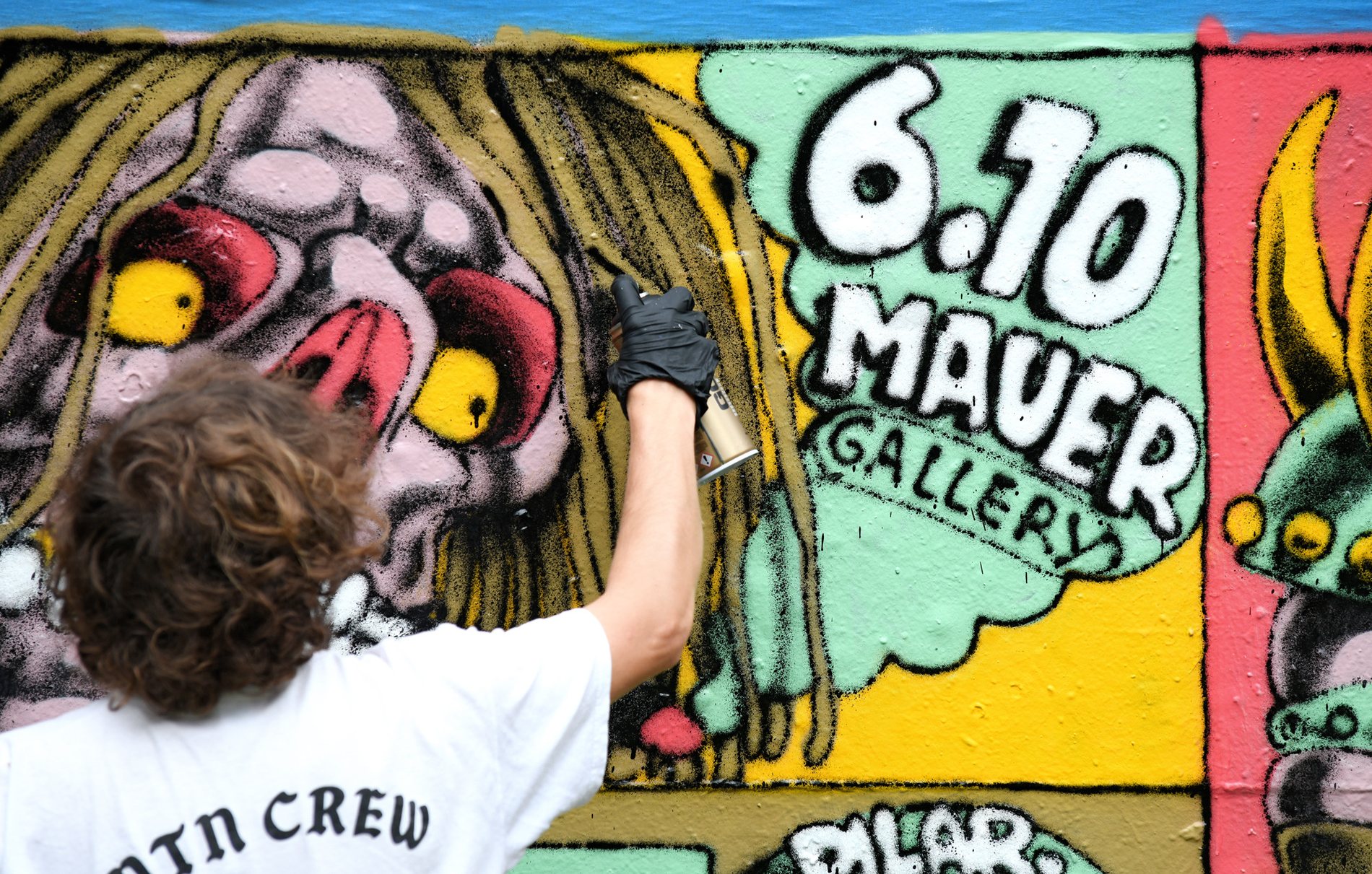 RIOT 1394 Mauer Gallery archive