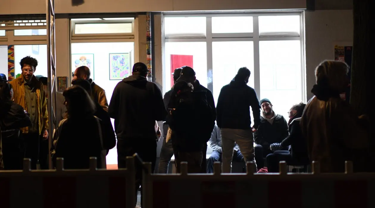 Visitors at Mauer Gallery Berlin