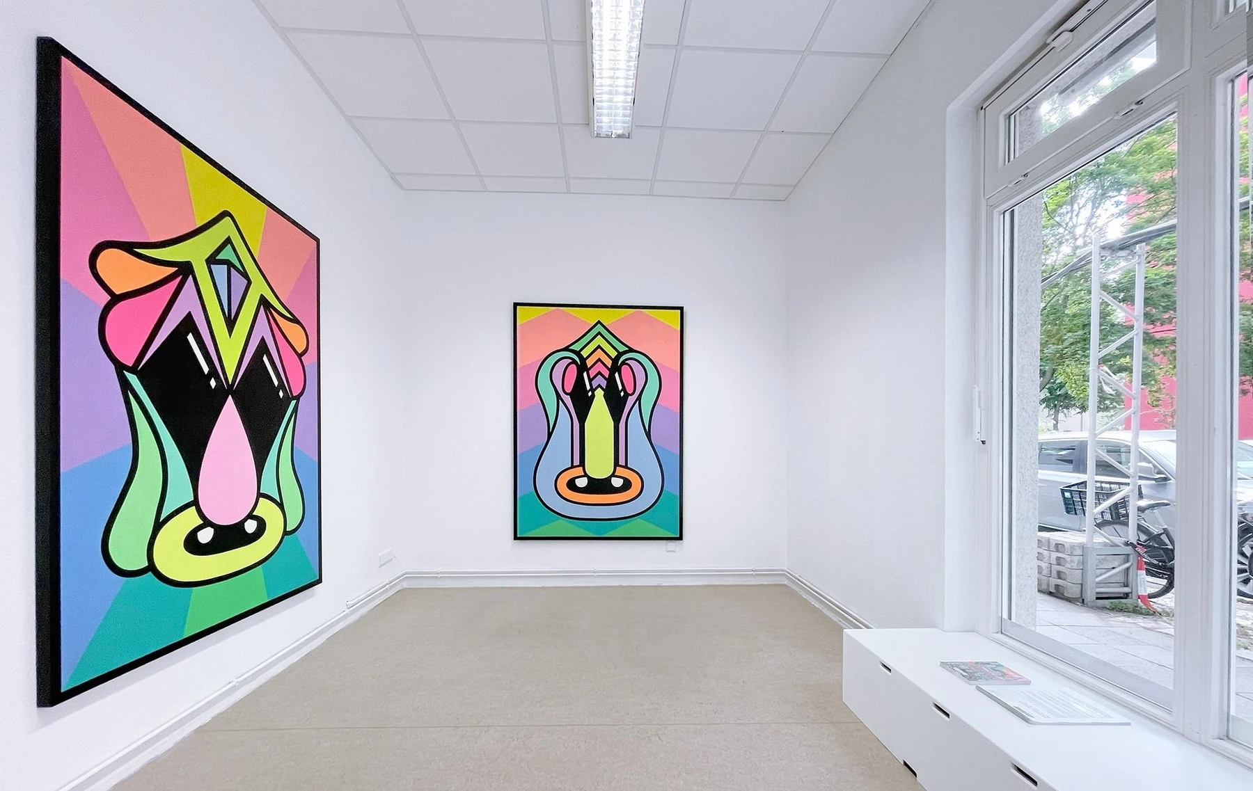 Empty installation view of Julia Gaudard: Zusammen II at Mauer Gallery